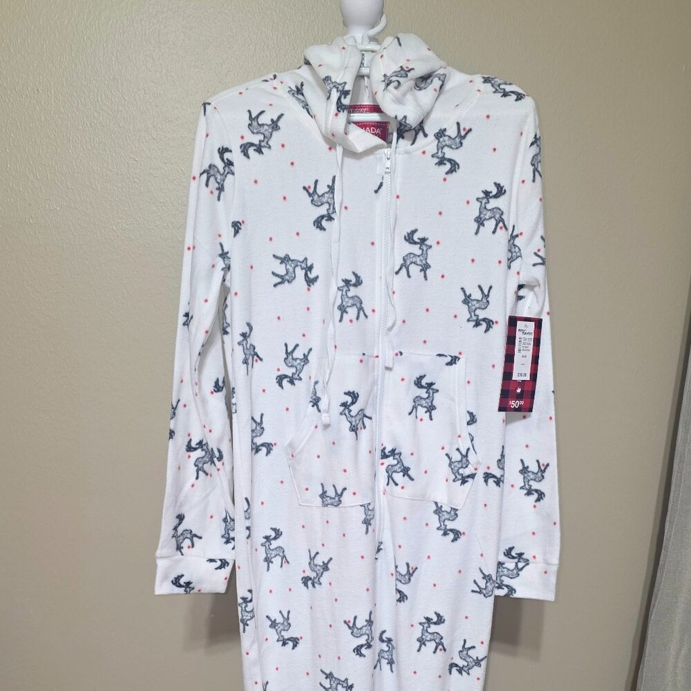 Cuddly Canuckies Reindeer Fleece One Piece Pajama M NWT Hooded Zip Buffalo Plaid